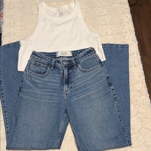 Hollister Women's Light Blue Flare Jeans.    Size 00R / W24 regular